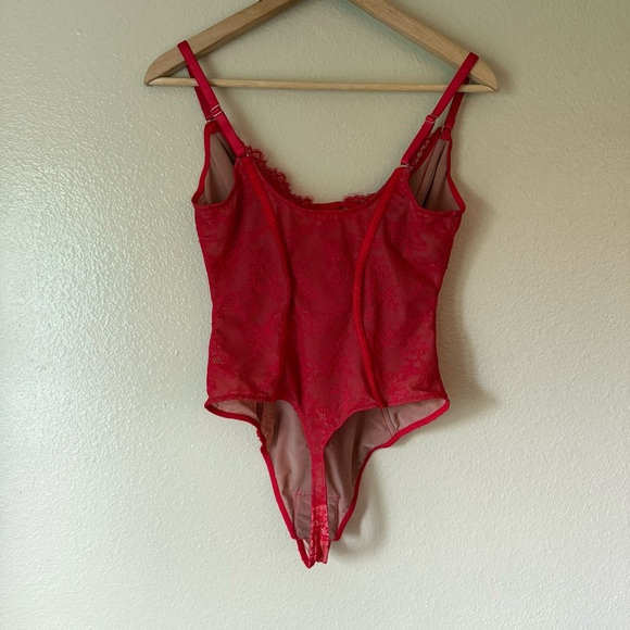 SHAPELLX Red Lace Bodysuit - Picture 3 of 7